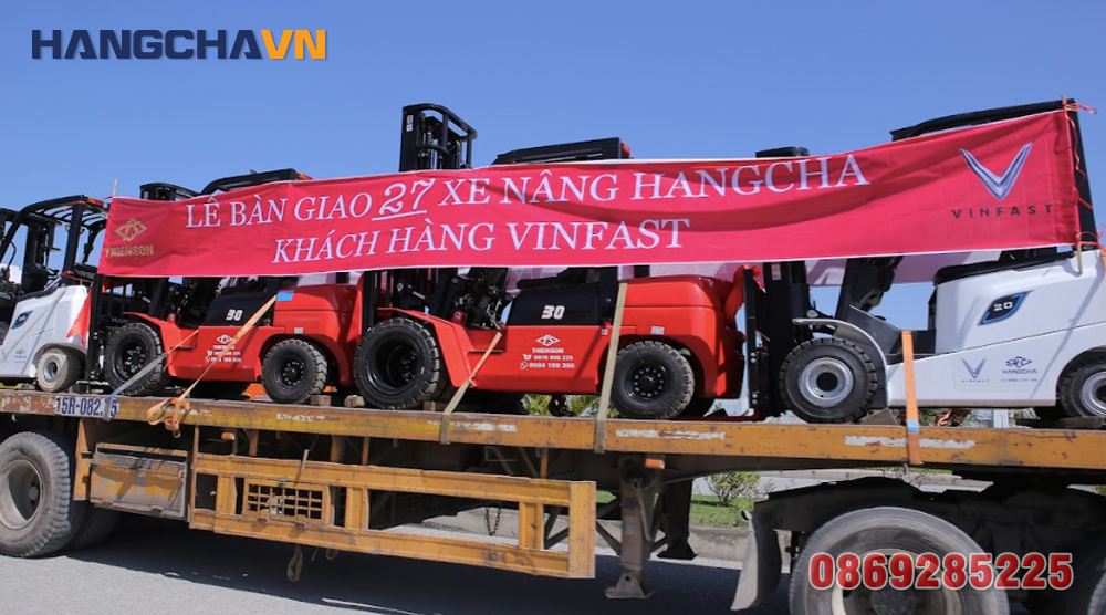 Thiên Sơn - Hangcha Việt Nam bàn giao xe nâng cho khách hàng Vinfast